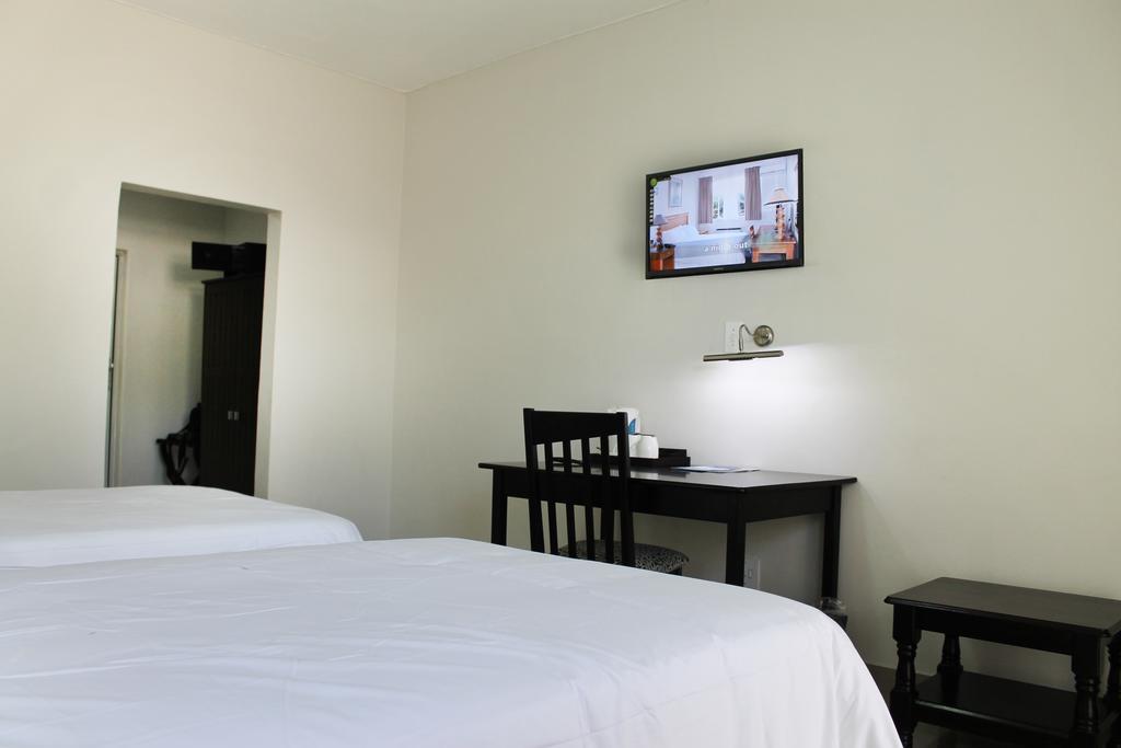 The George Hotel Manzini Luaran gambar