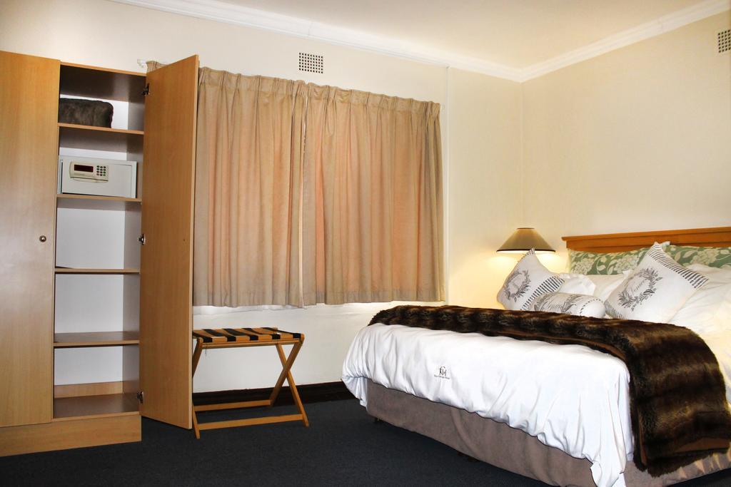 The George Hotel Manzini Luaran gambar