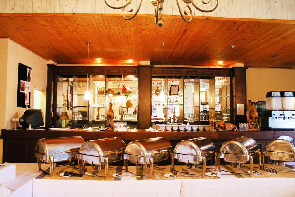The George Hotel Manzini Luaran gambar
