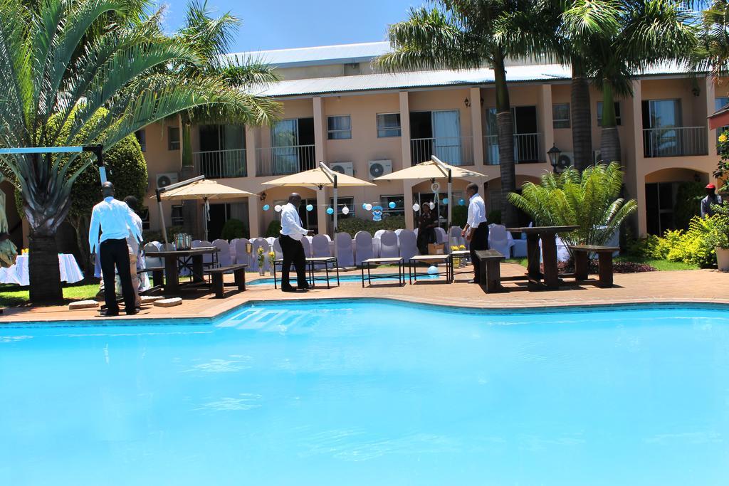 The George Hotel Manzini Luaran gambar